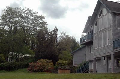 Picture of Vashon waterfront home